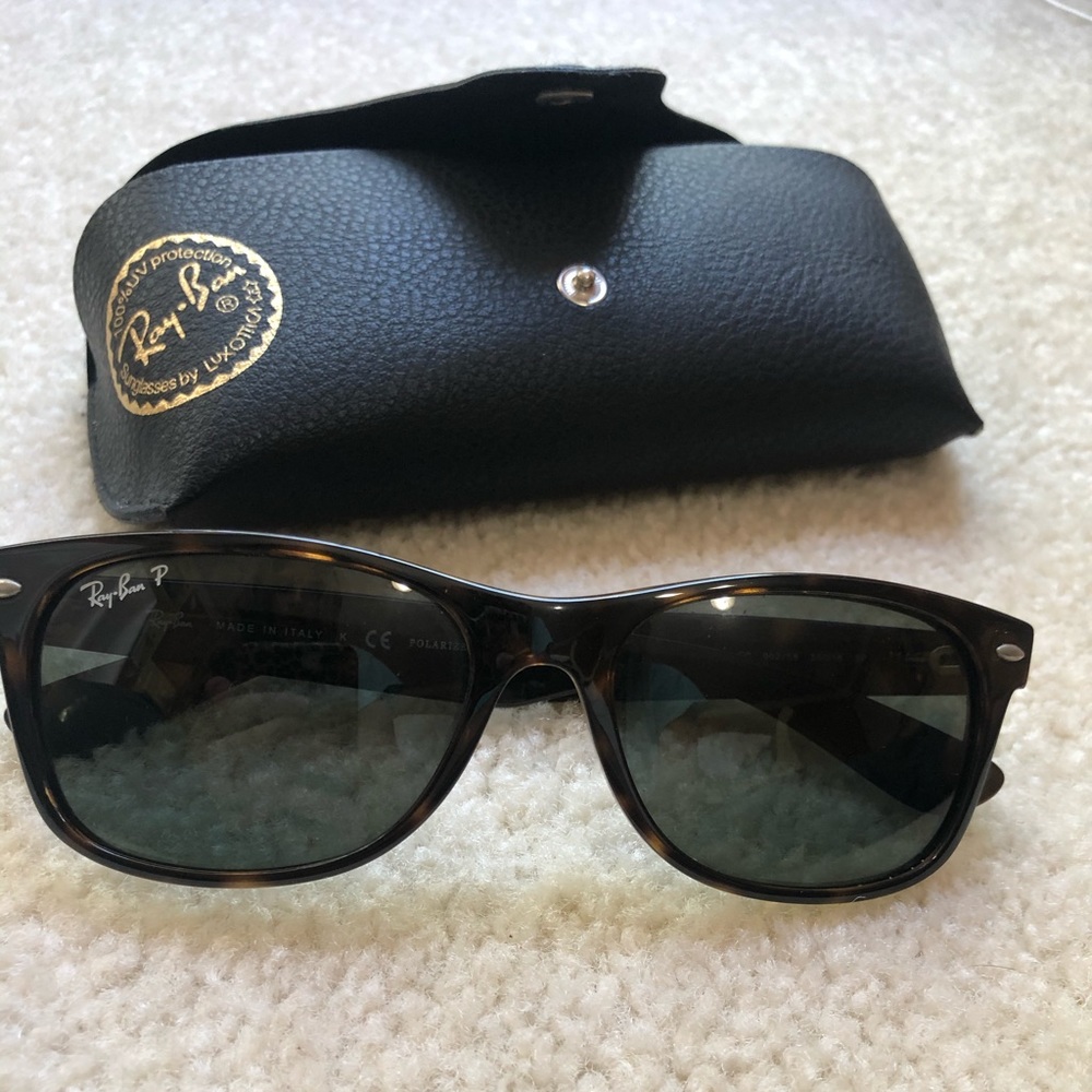Ray Ban Classic Wayfarer Sunglasses